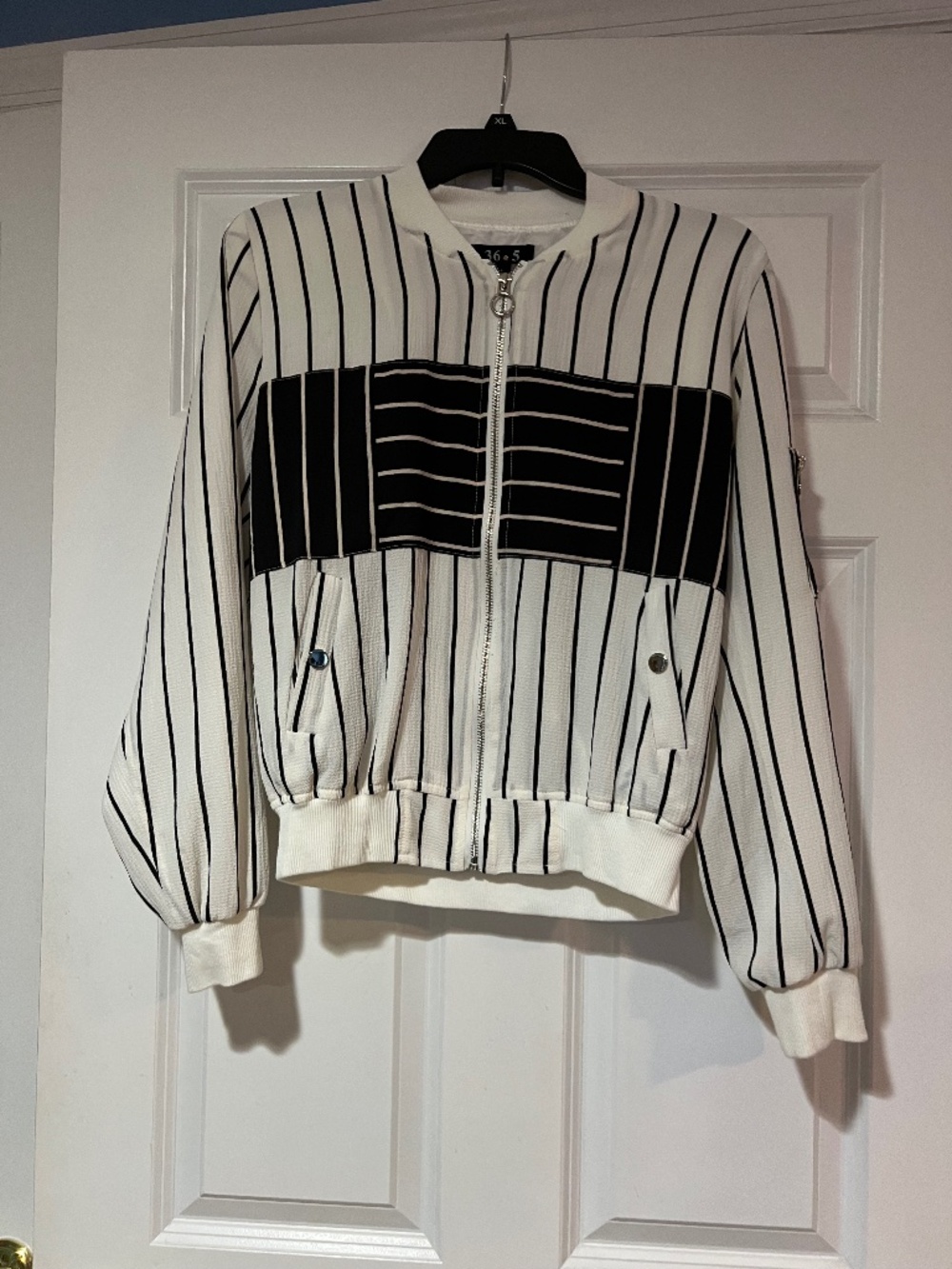 36.5 jacket(baseball jacket look)